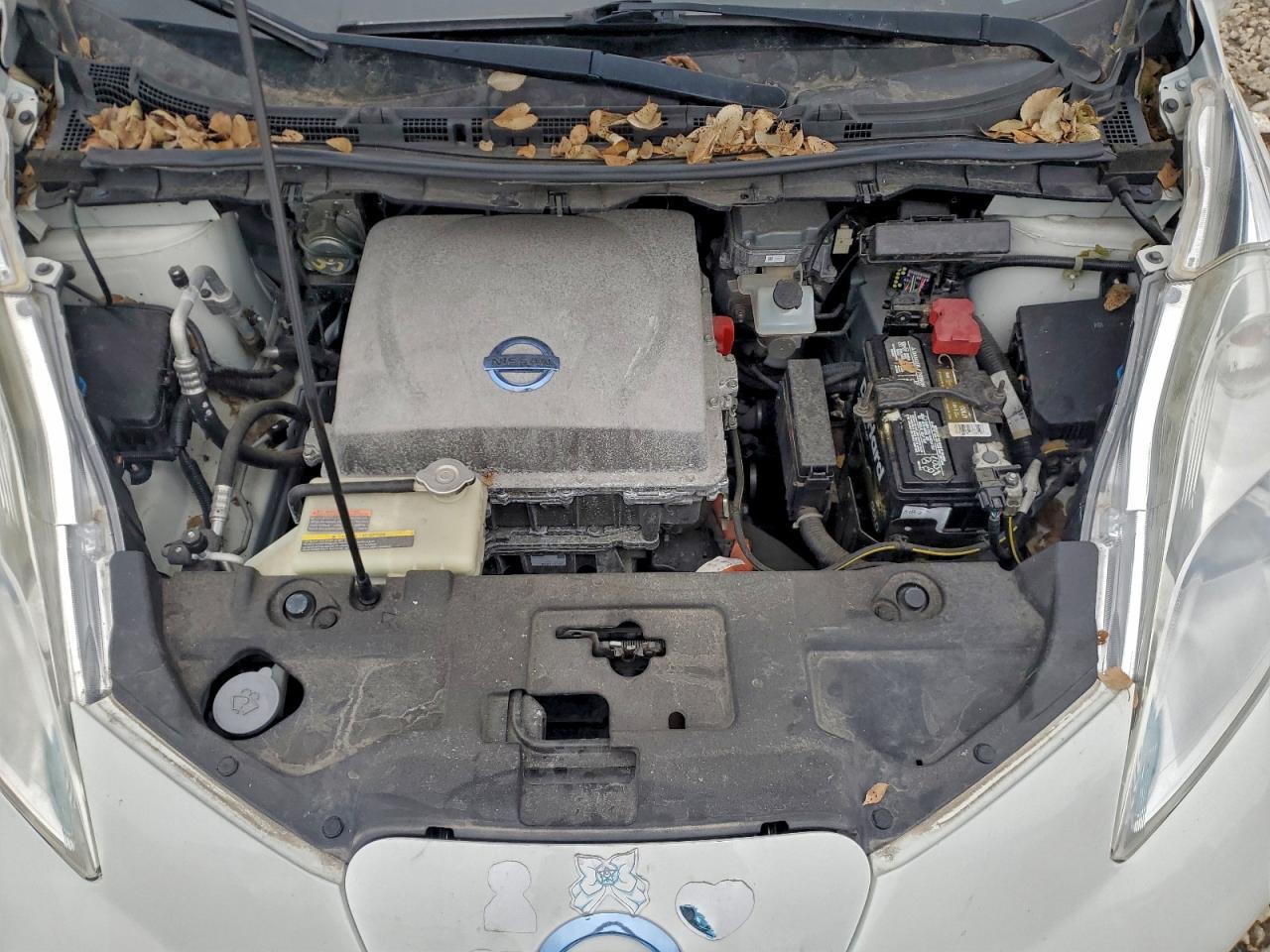 2013 NISSAN LEAF