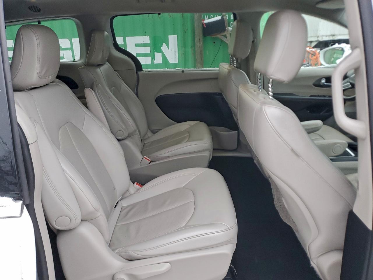 2021 CHRYSLER Pacifica