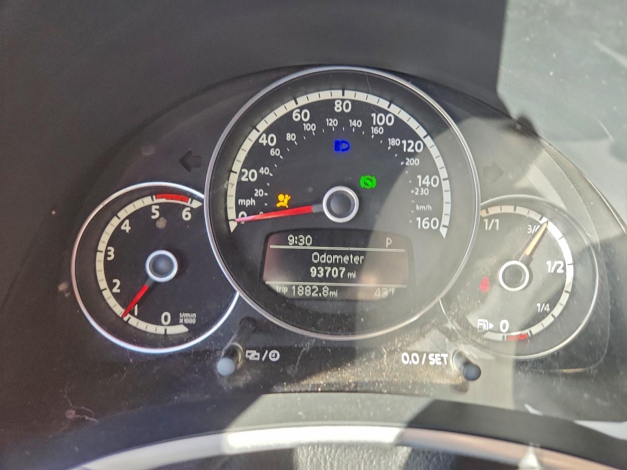 2013 VOLKSWAGEN Beetle