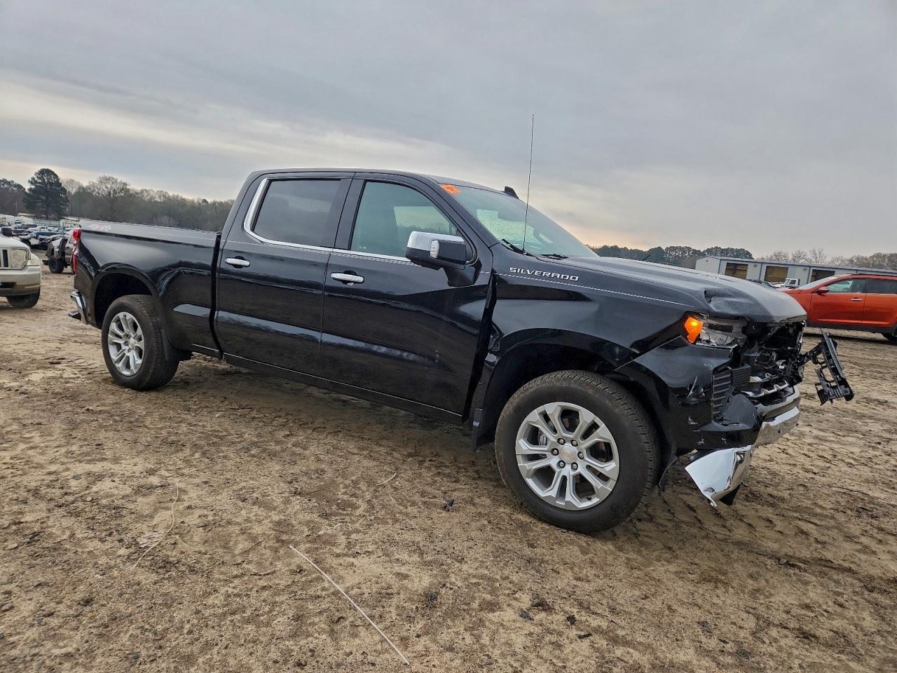 2024 CHEVROLET Silverado
