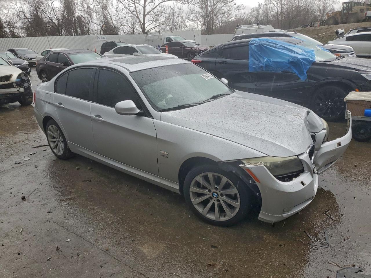 2011 BMW 3 SERIES