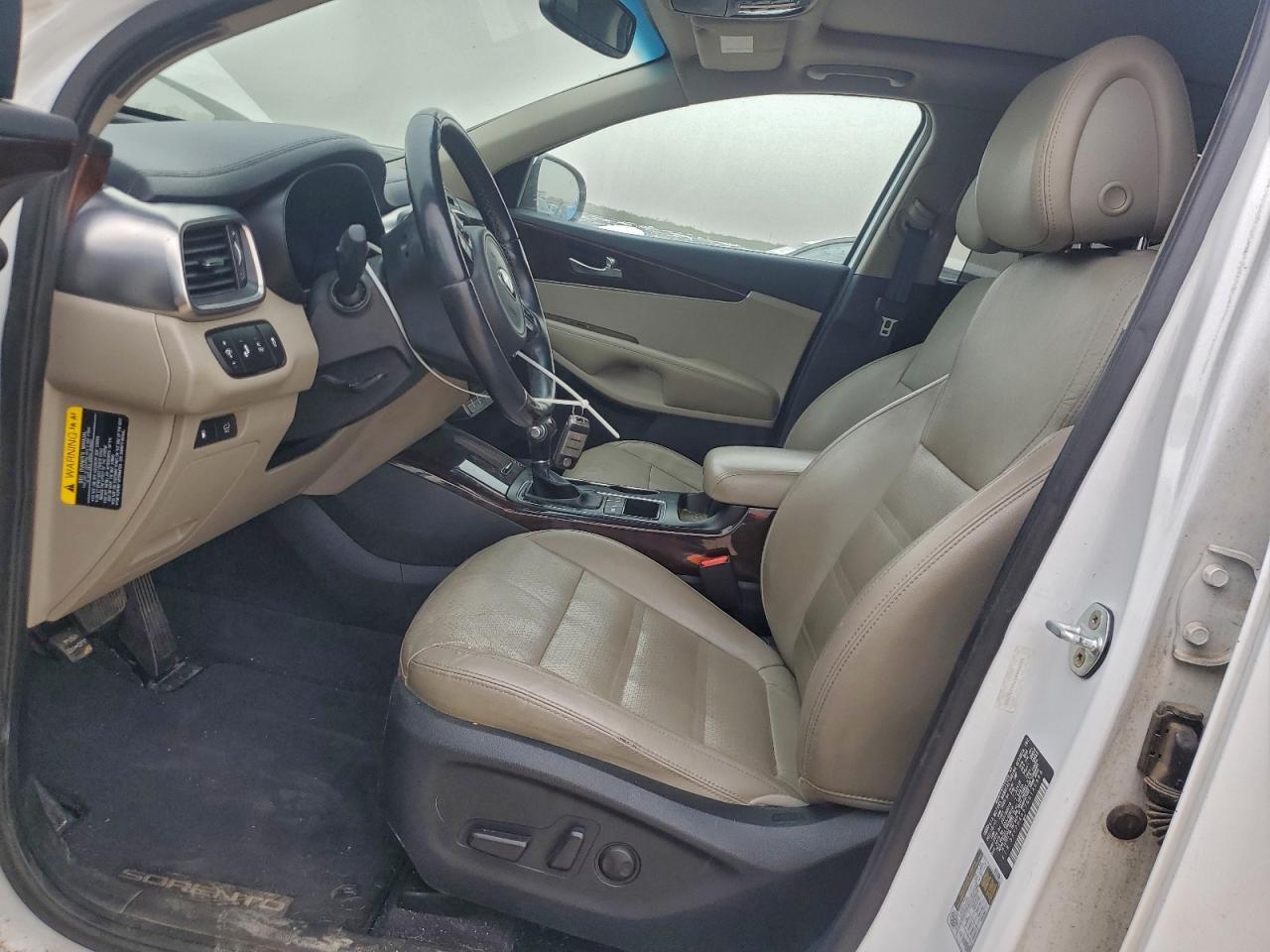 2016 KIA SORENTO