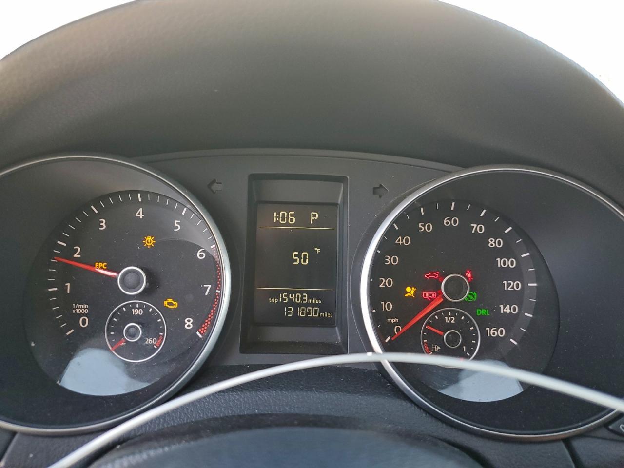 2011 VOLKSWAGEN JETTA