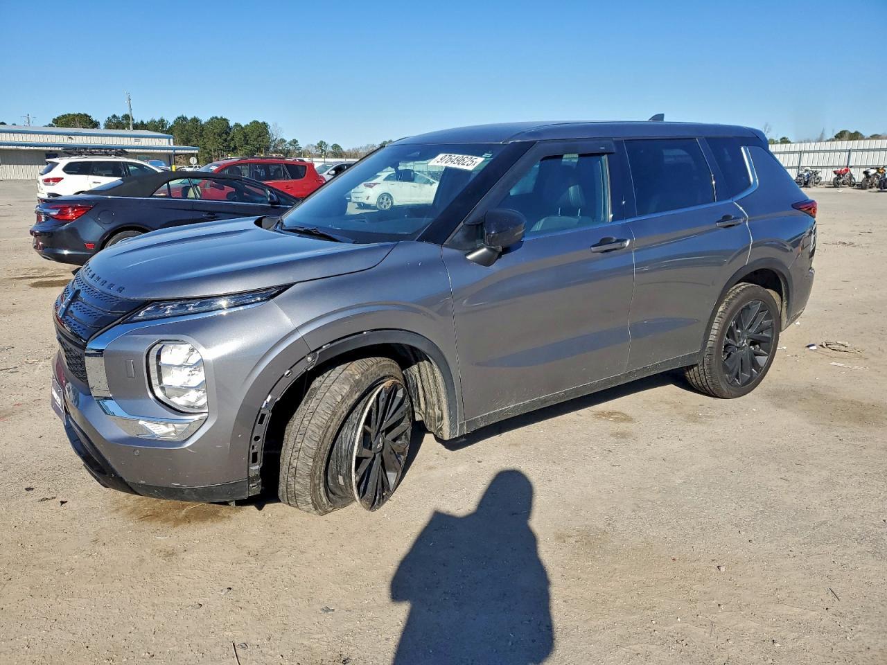 2023 MITSUBISHI outlander