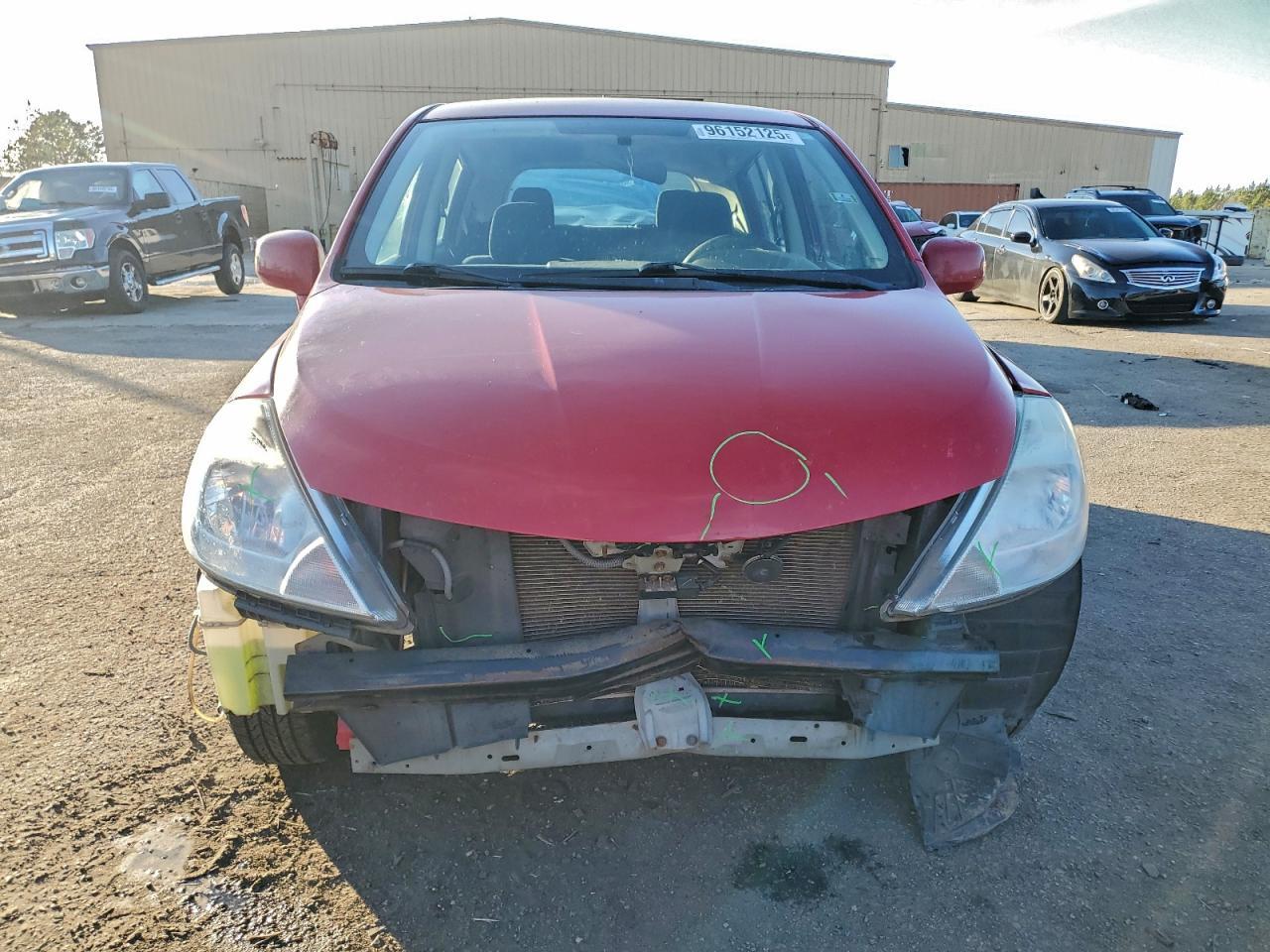 2011 NISSAN VERSA