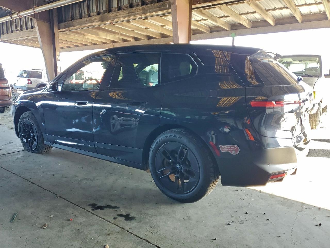 2024 BMW iX