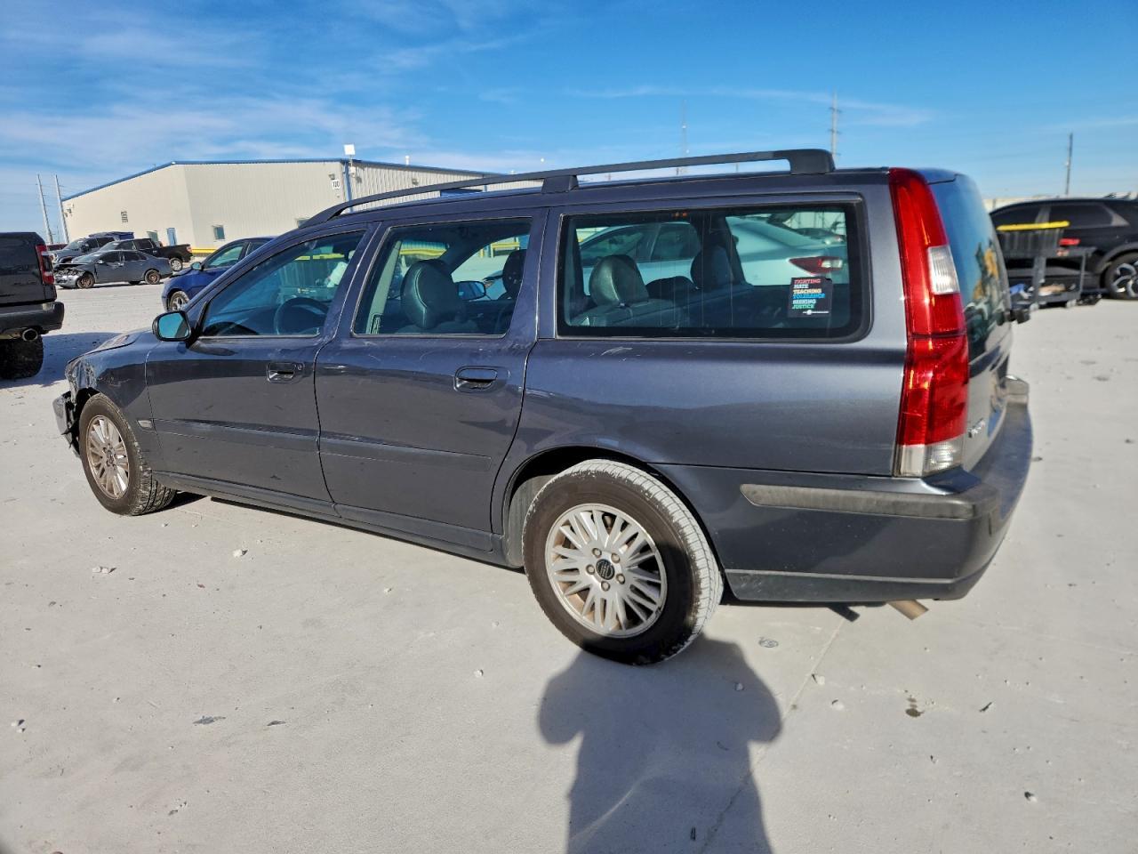 2004 VOLVO V70