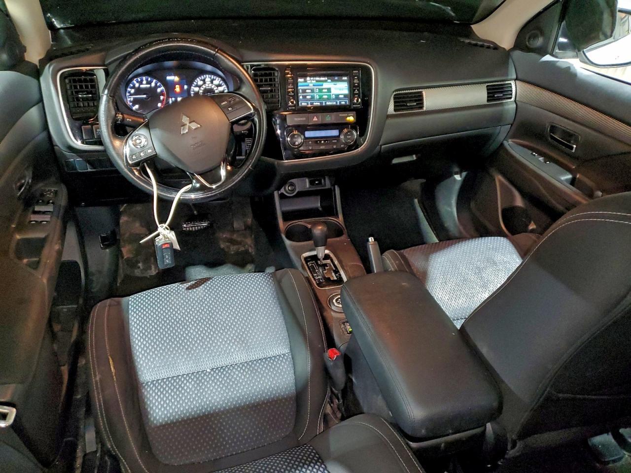 2016 MITSUBISHI outlander