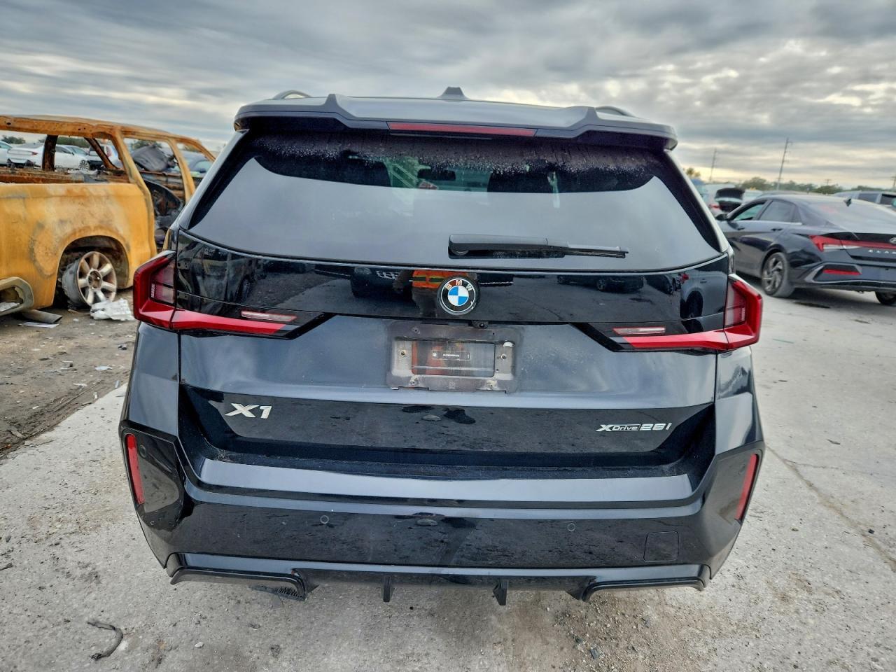 2025 BMW X1