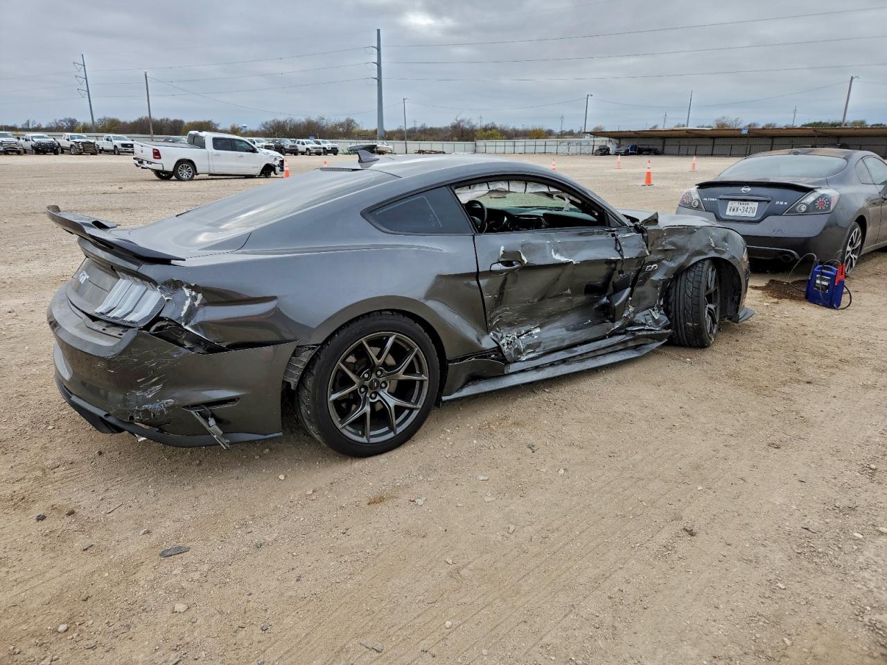2020 FORD MUSTANG