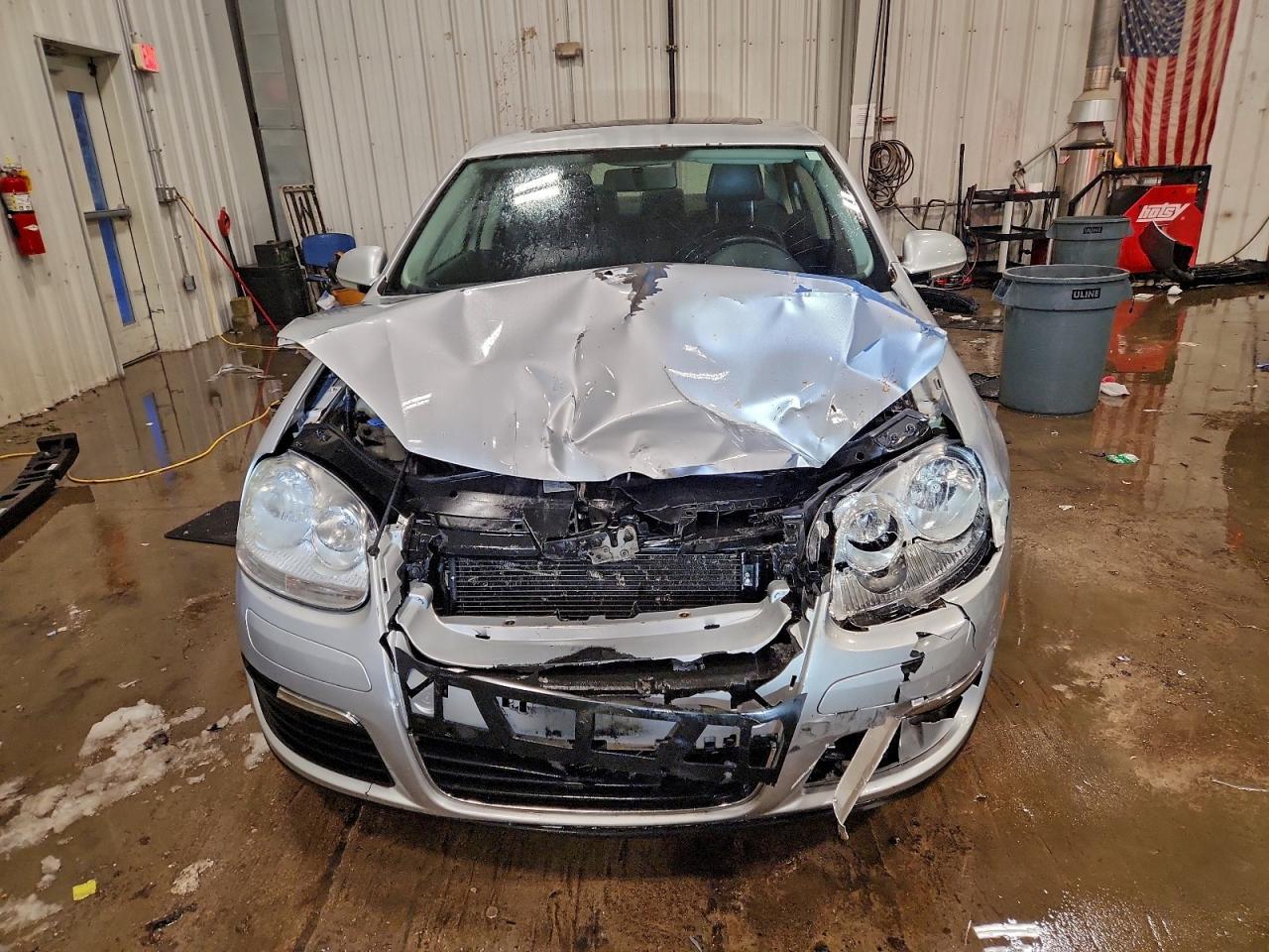 2010 VOLKSWAGEN JETTA