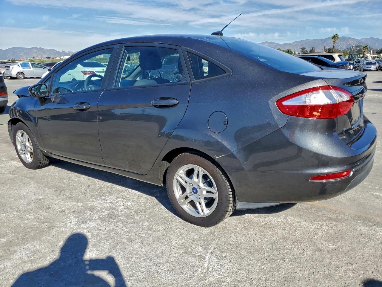 2017 FORD Fiesta