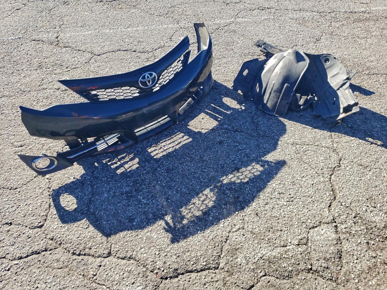 2014 TOYOTA CAMRY