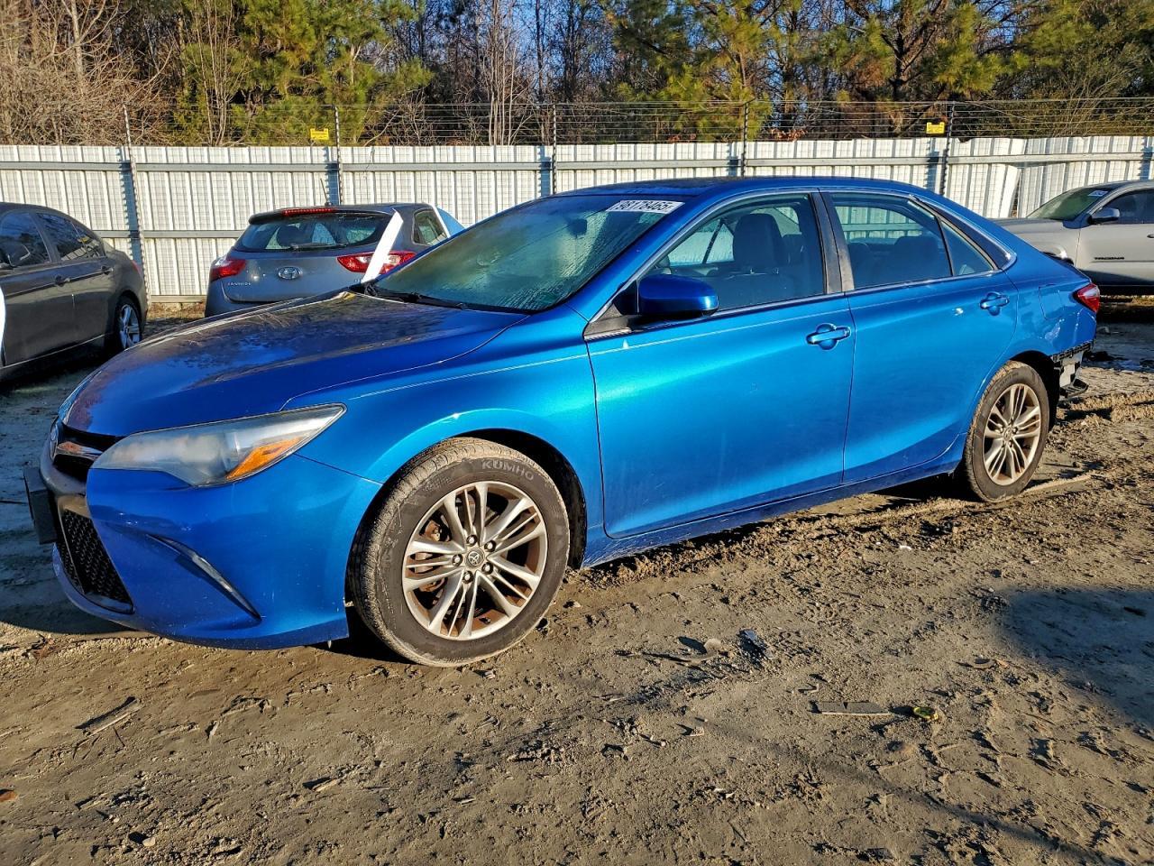 2017 TOYOTA CAMRY