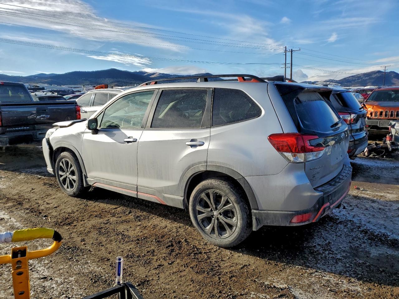 2024 SUBARU FORESTER