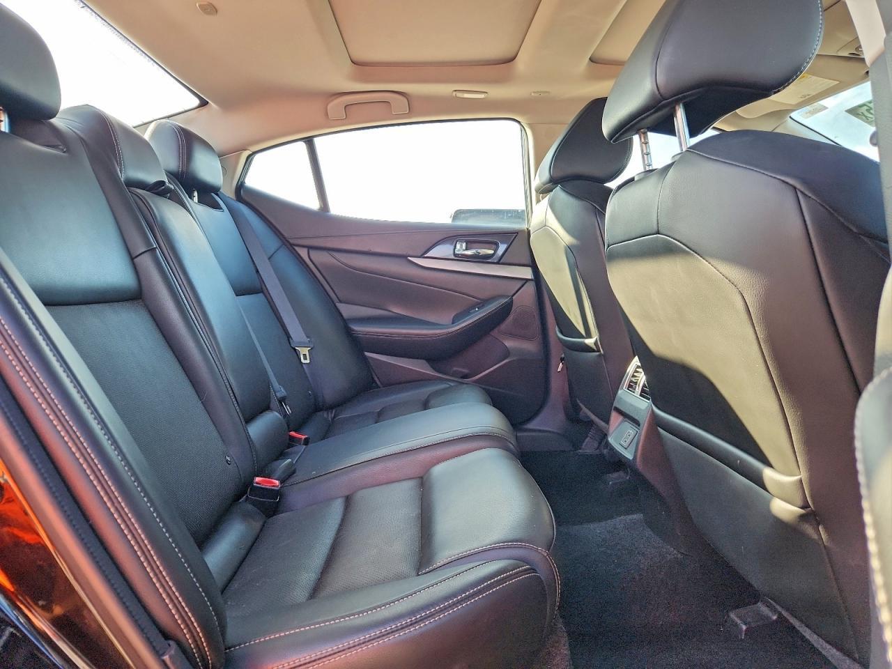 2018 NISSAN Maxima