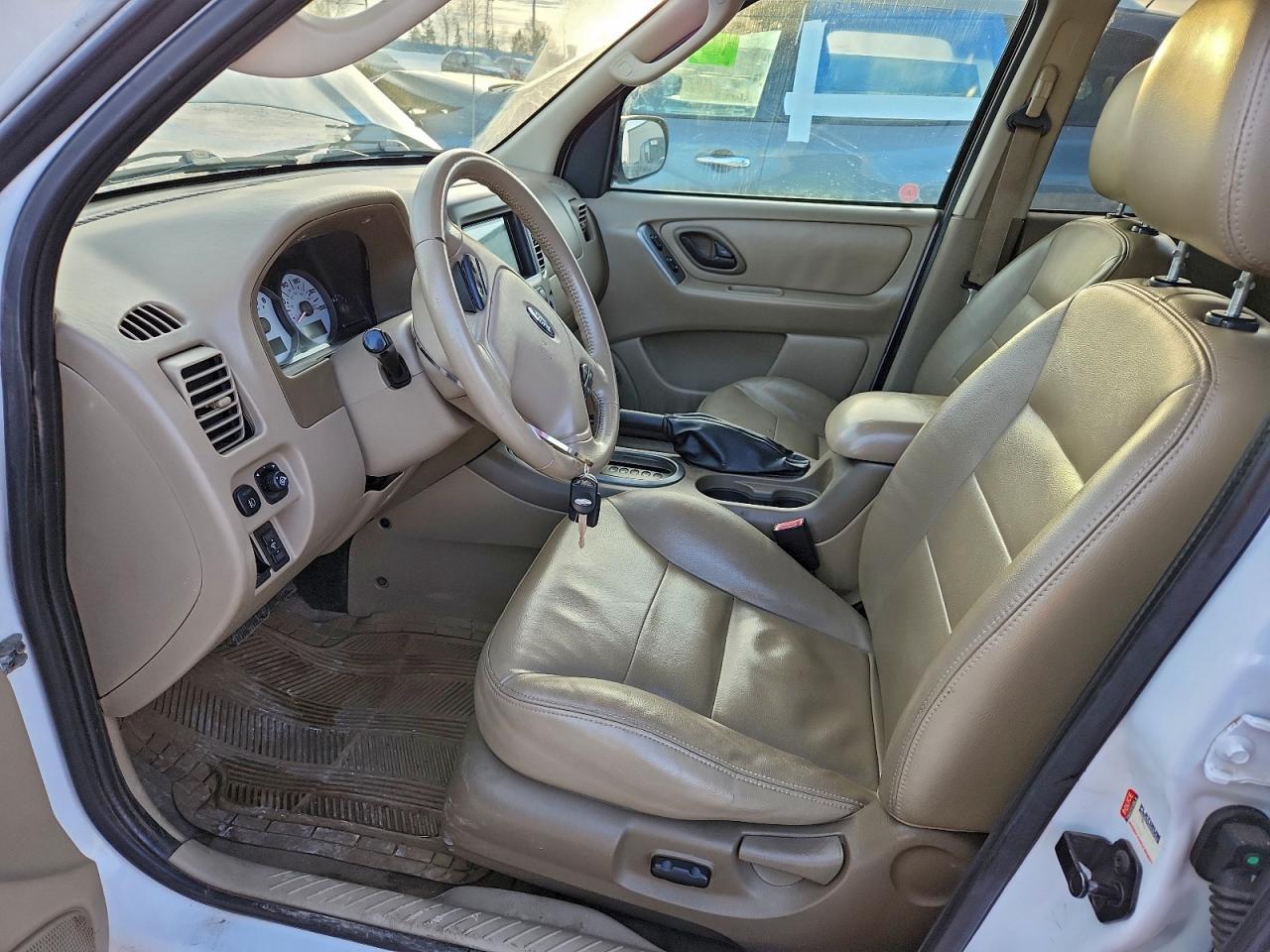 2005 FORD ESCAPE