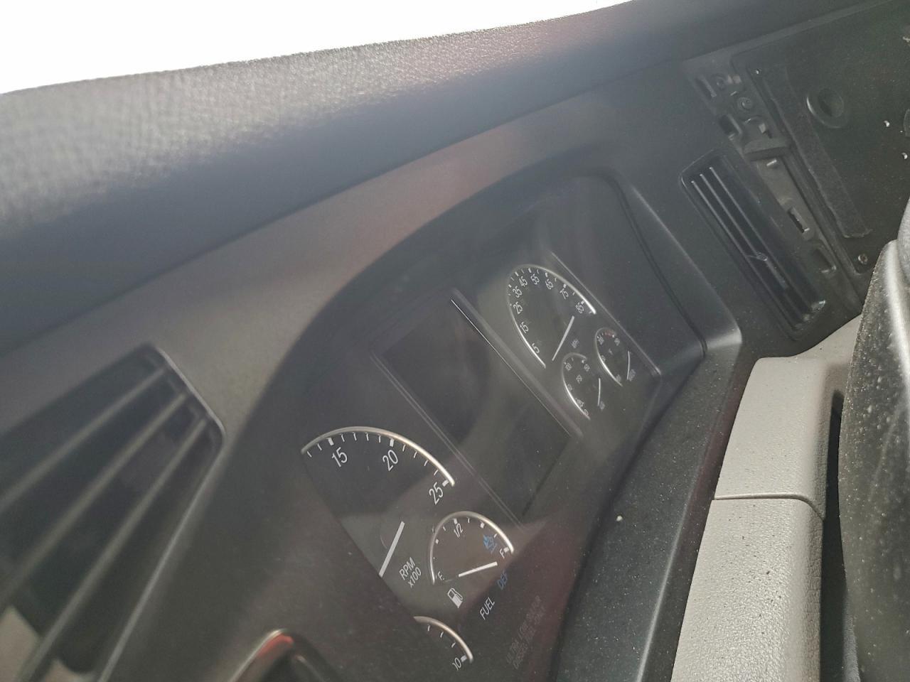 2019 FREIGHTLINER CASCADIA 126