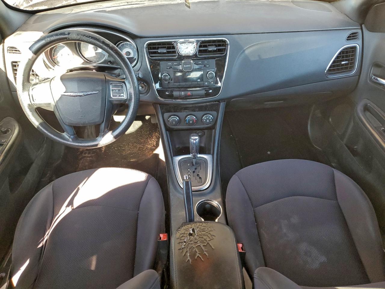 2014 CHRYSLER 200
