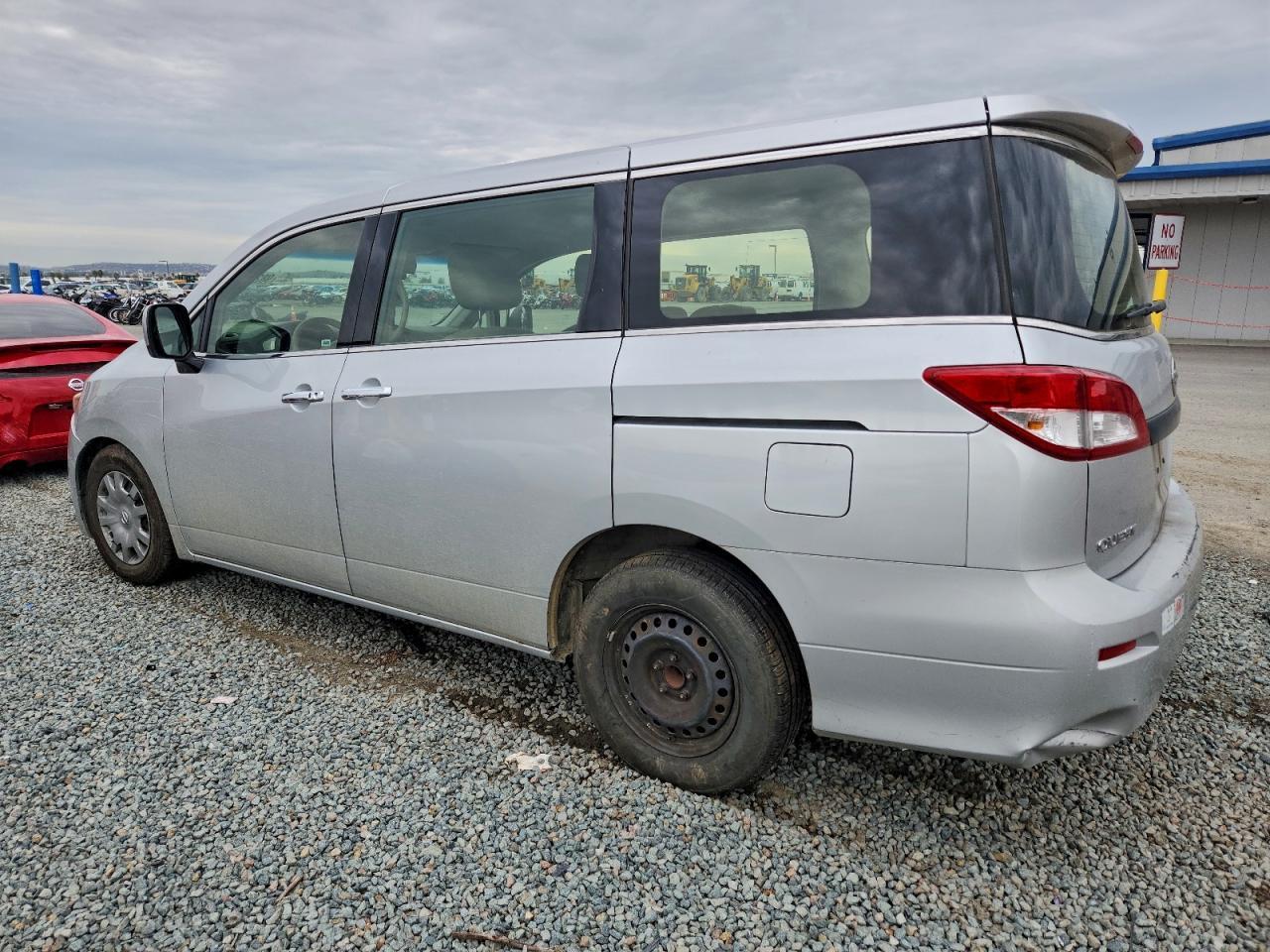 2015 NISSAN Quest