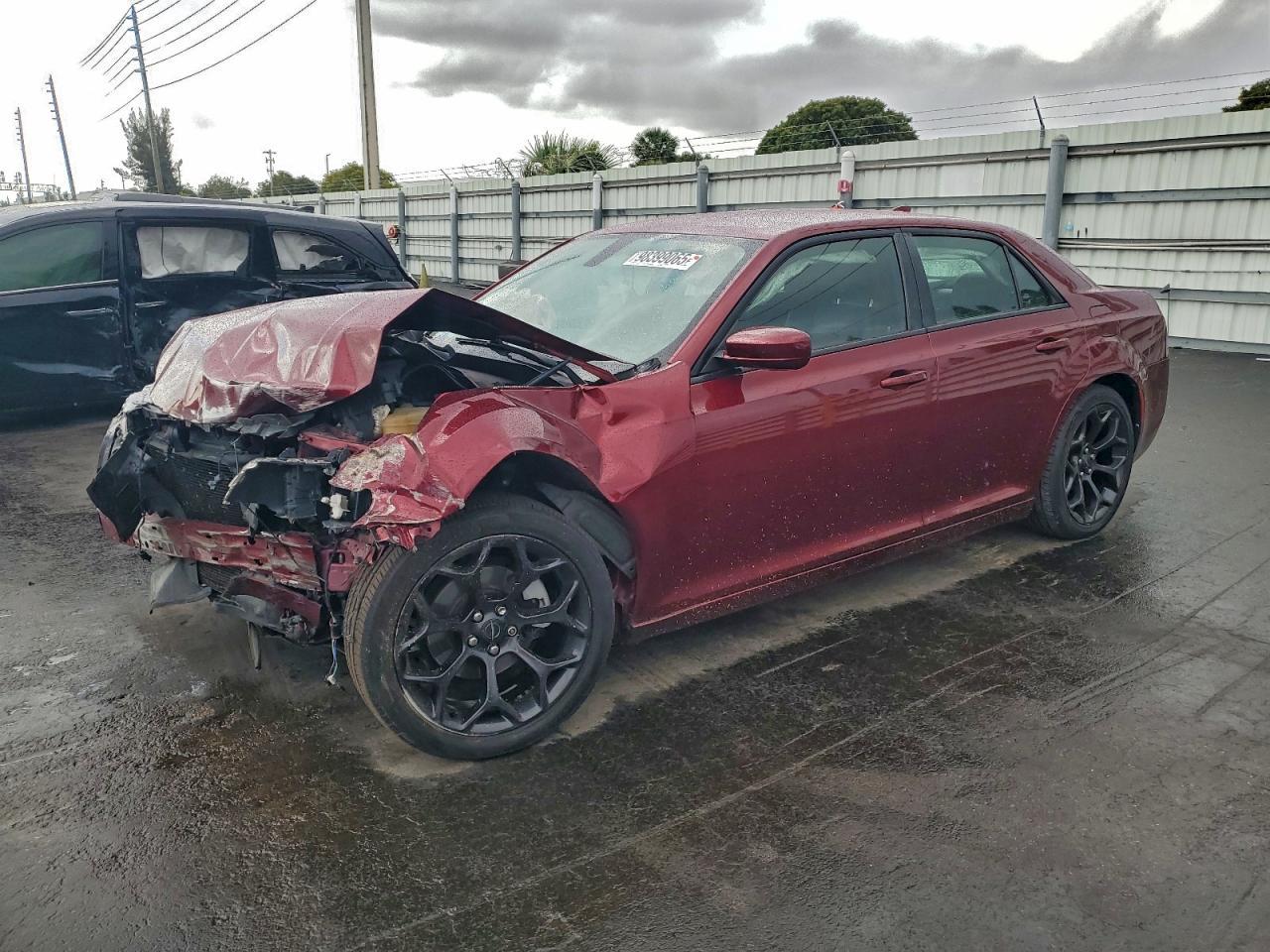 2019 CHRYSLER 300