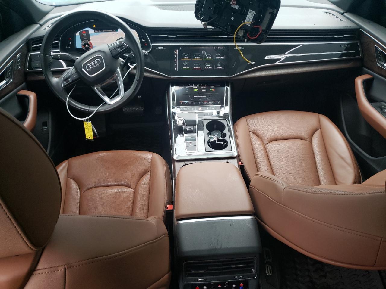 2020 AUDI Q8
