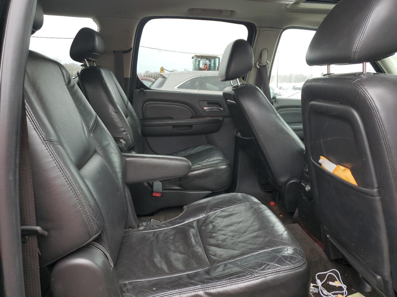 2009 CADILLAC ESCALADE