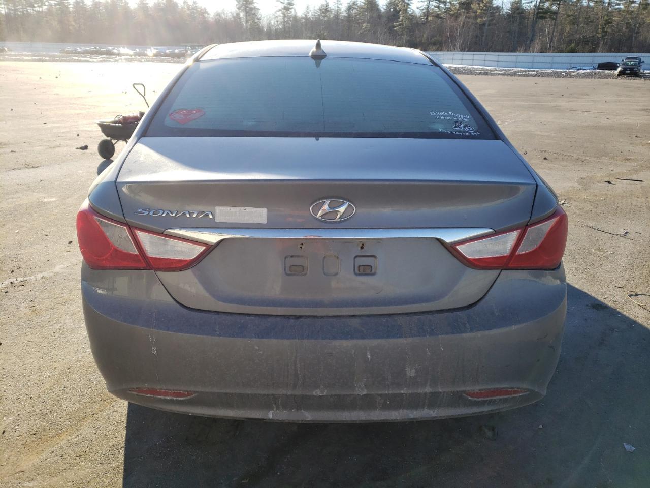 2011 HYUNDAI SONATA