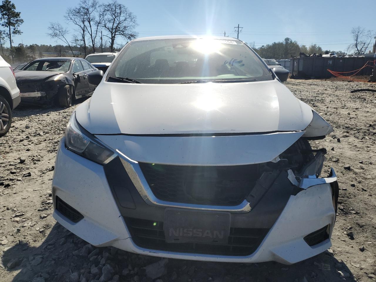 2020 NISSAN VERSA