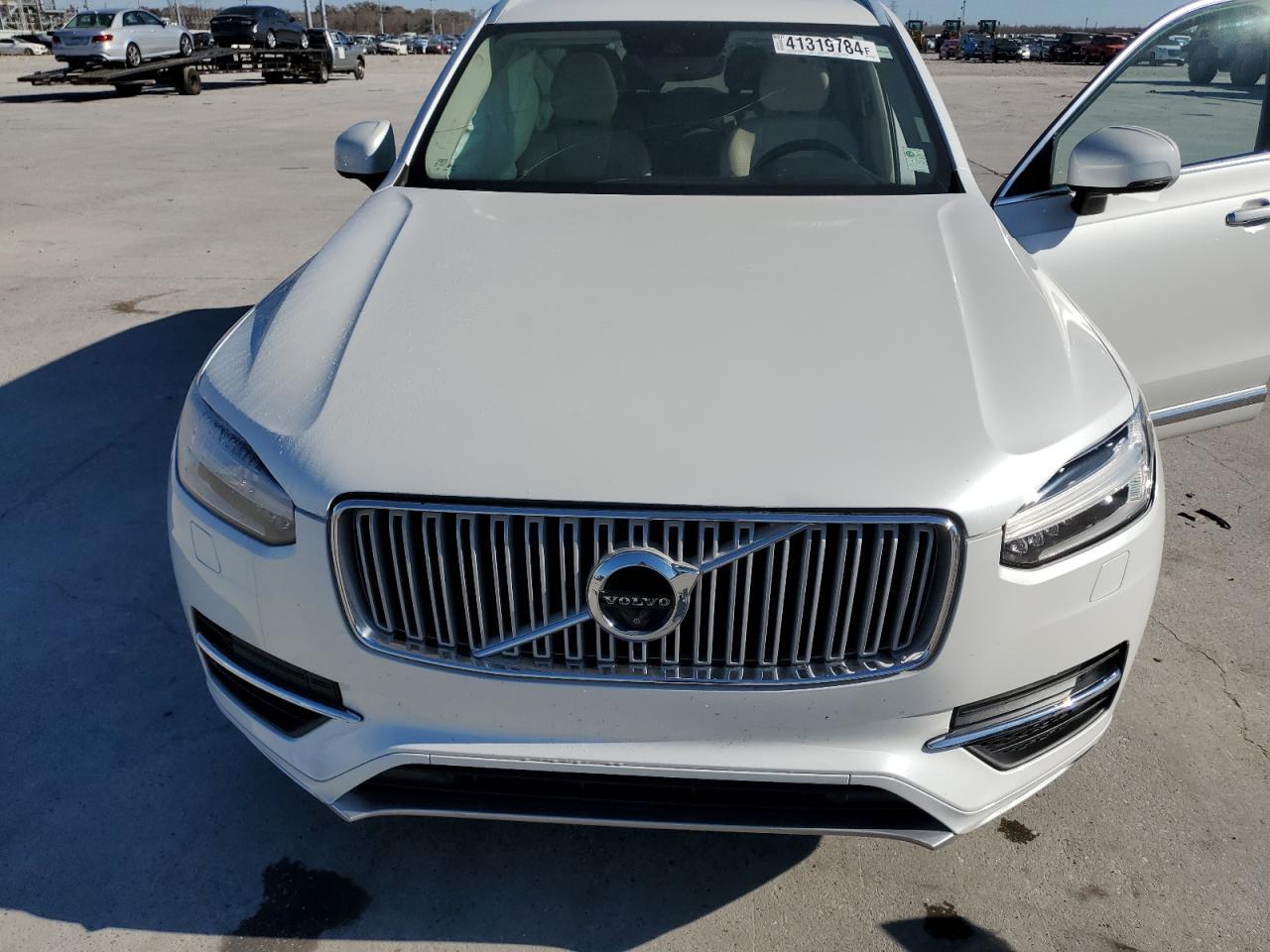 2017 VOLVO XC90
