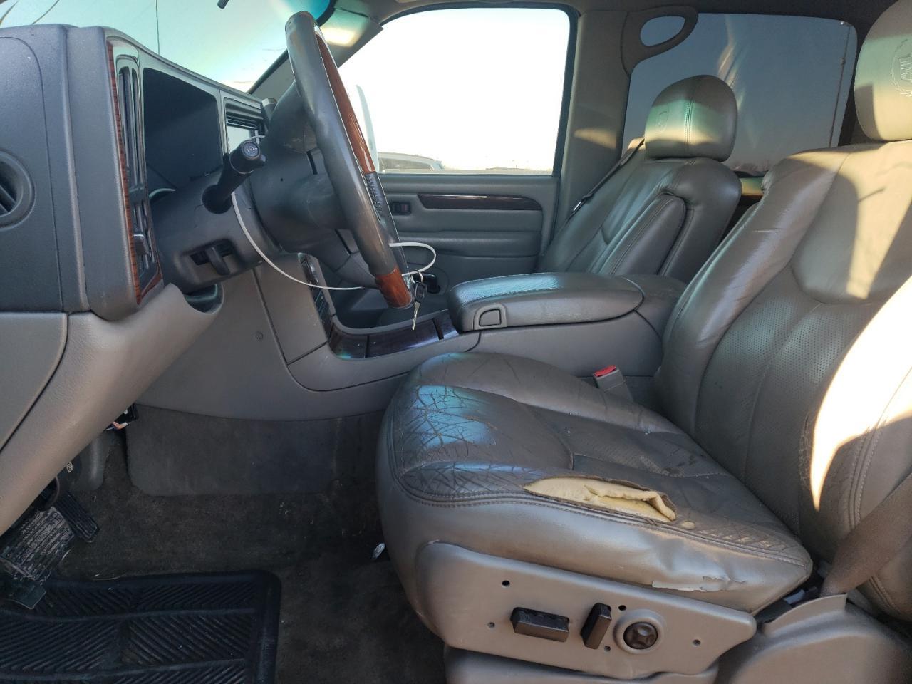 2003 CADILLAC ESCALADE