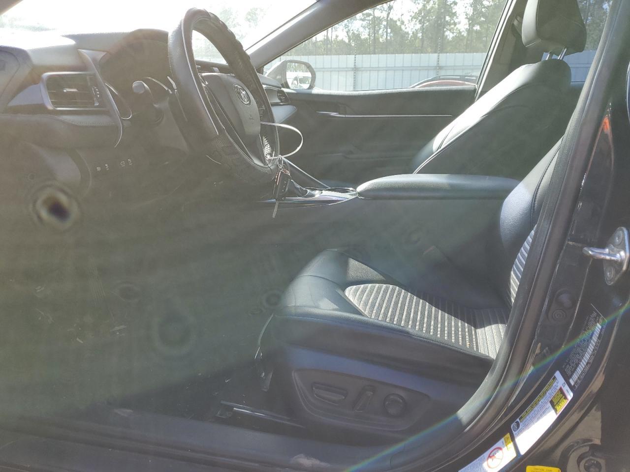 2019 TOYOTA CAMRY
