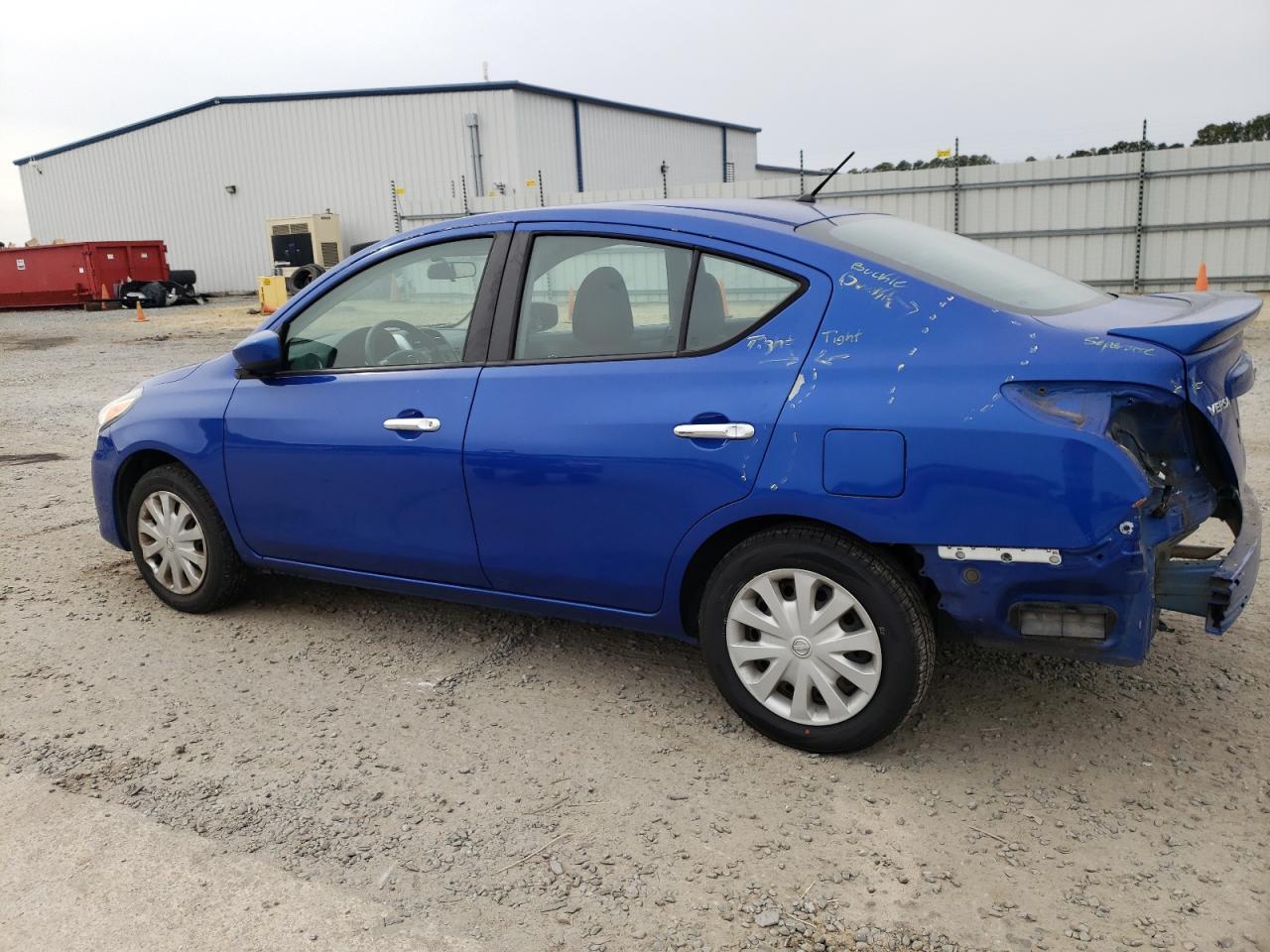2017 NISSAN VERSA