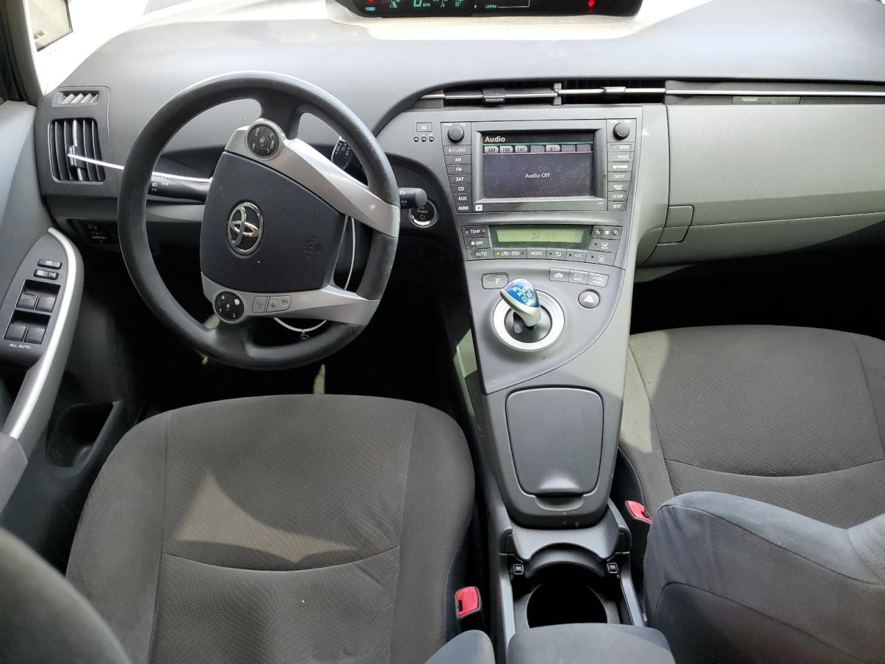 2011 TOYOTA PRIUS