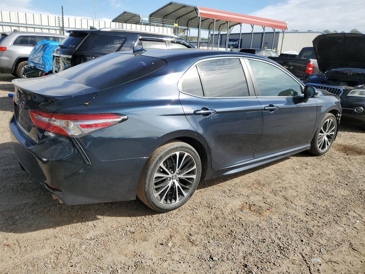 2019 TOYOTA CAMRY