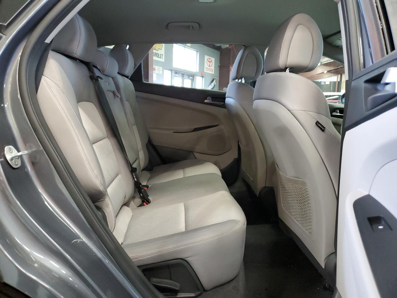 2016 HYUNDAI TUCSON