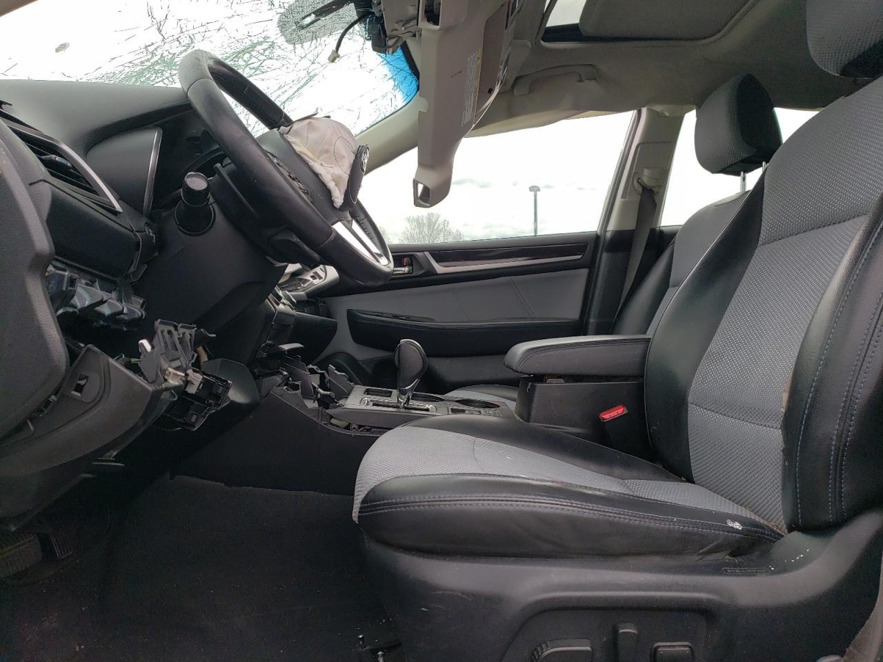 2017 SUBARU Legacy
