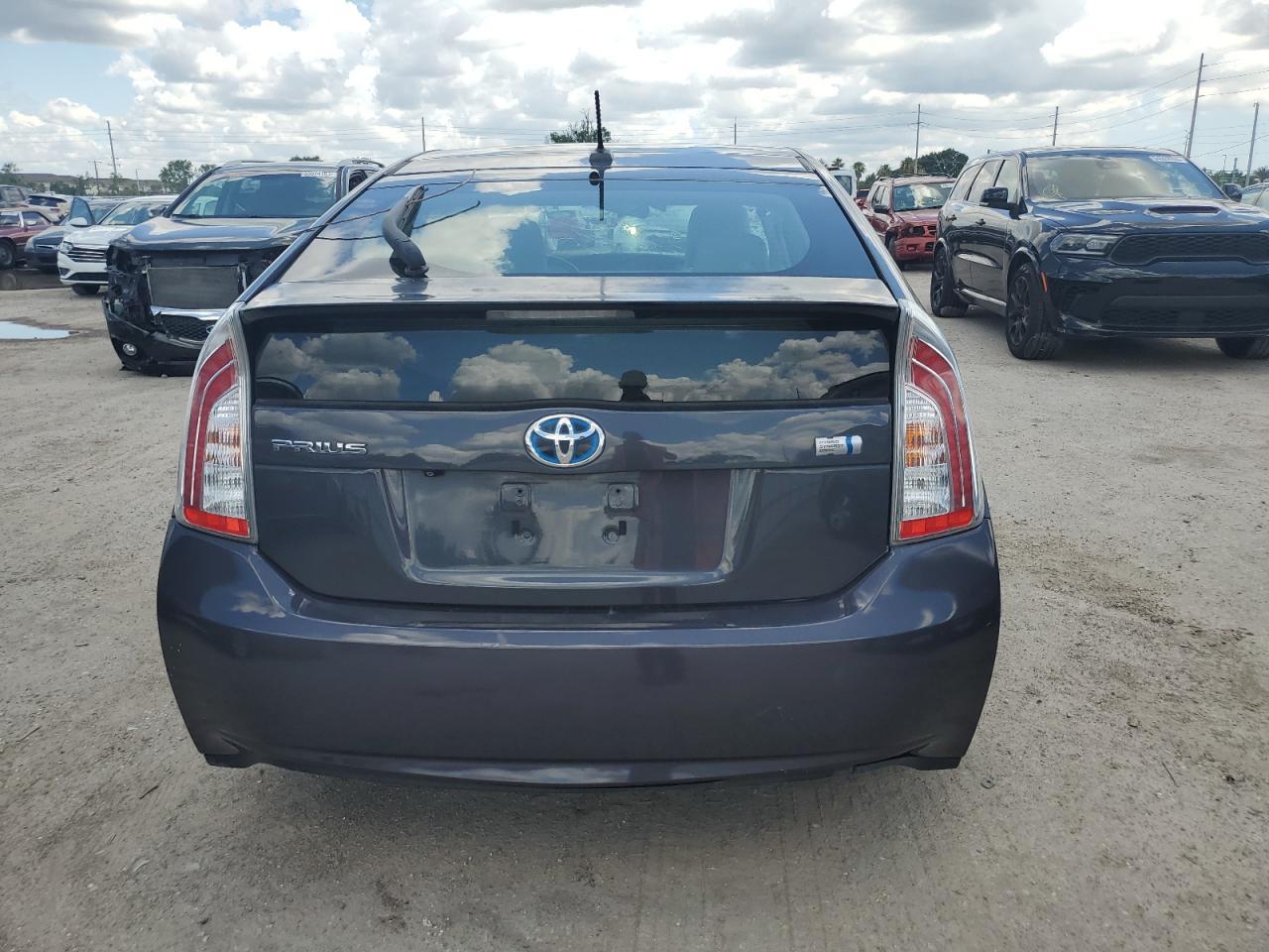 2013 TOYOTA PRIUS