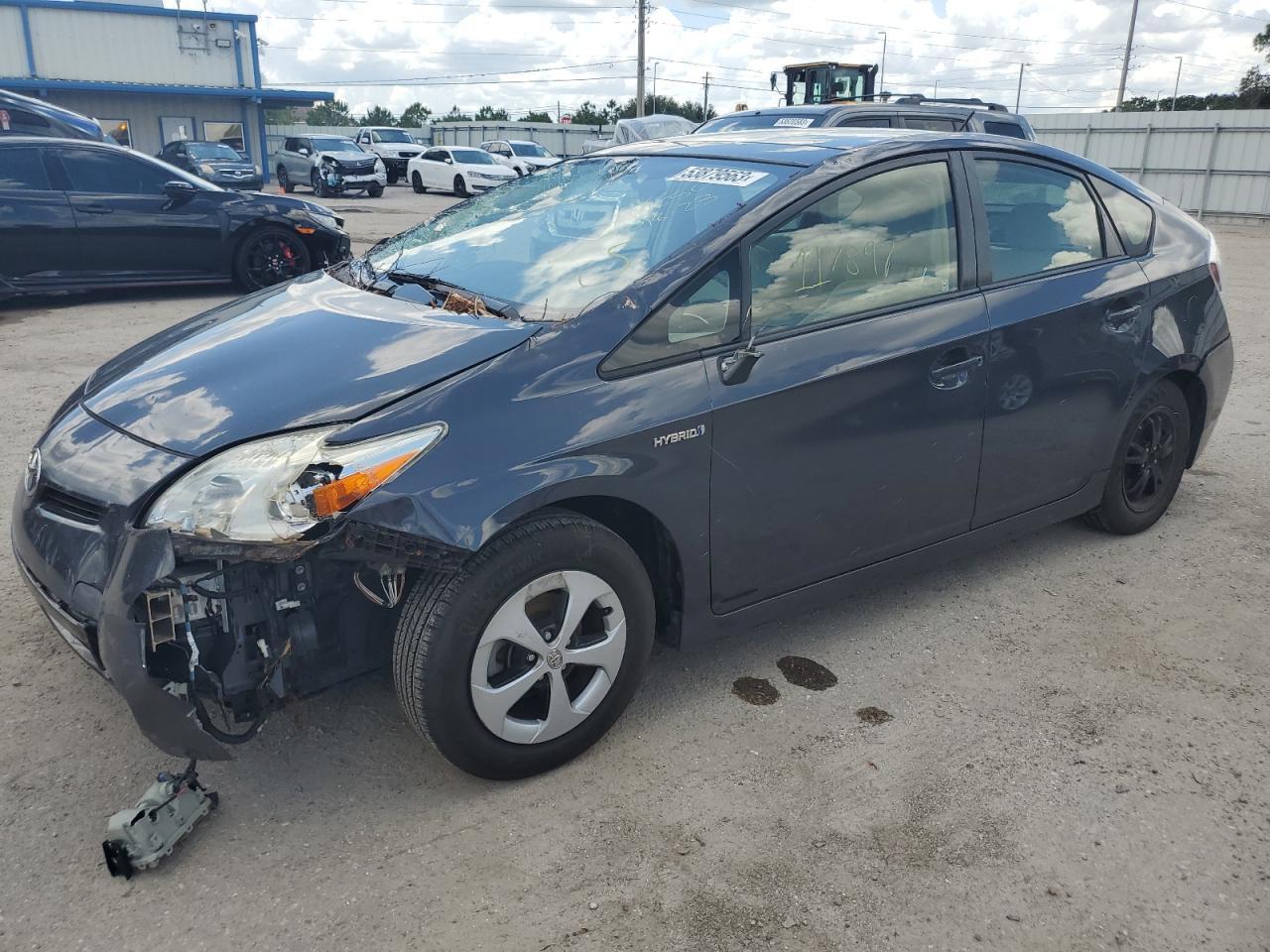 2013 TOYOTA PRIUS
