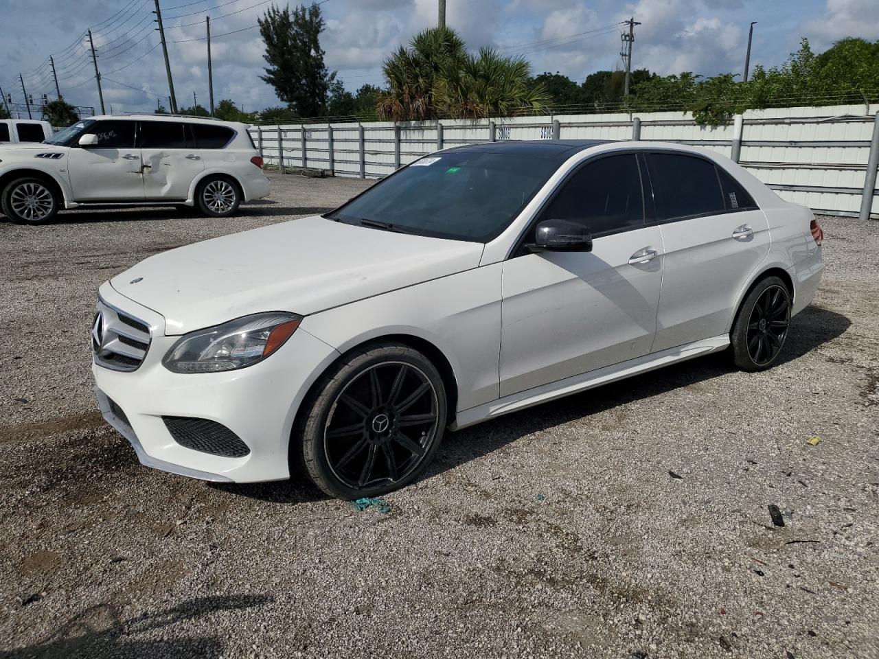2014 MERCEDES-BENZ E-Class