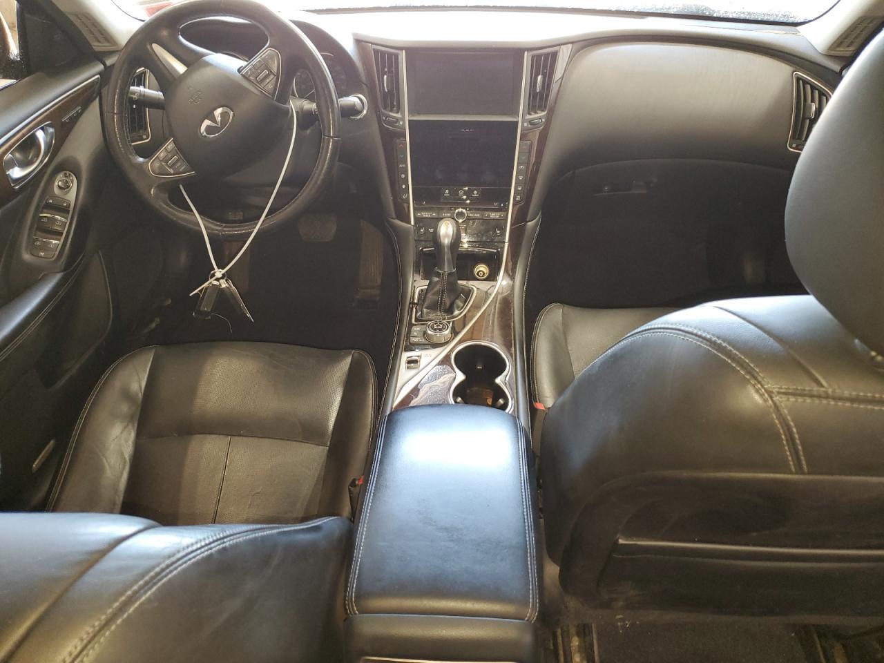 2016 INFINITI Q50