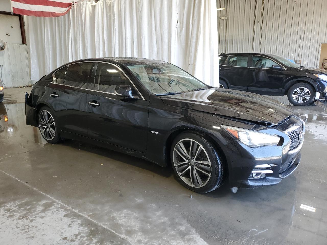2016 INFINITI Q50
