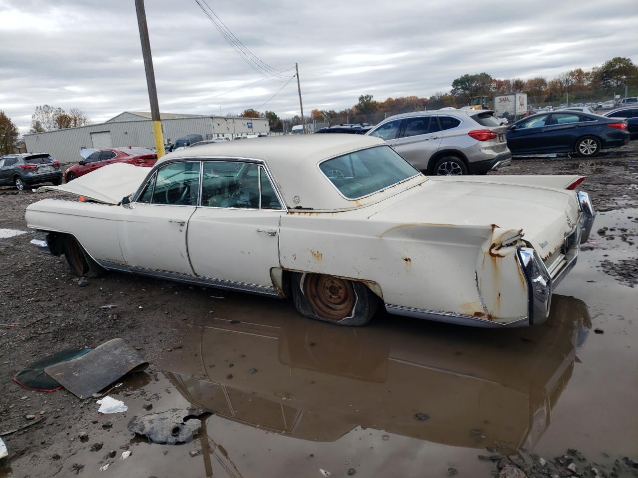 1964 CADILLAC Deville