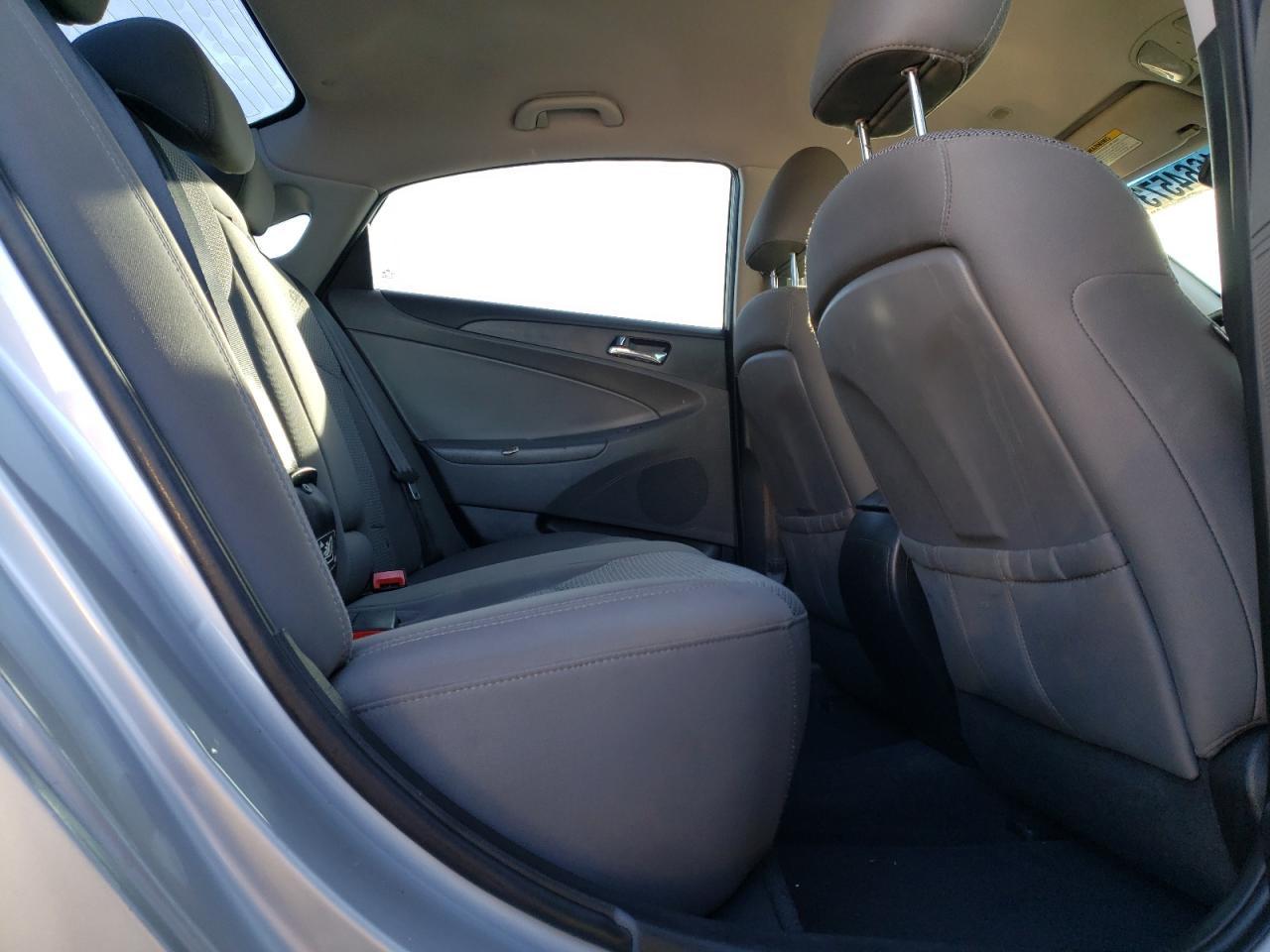 2012 HYUNDAI SONATA
