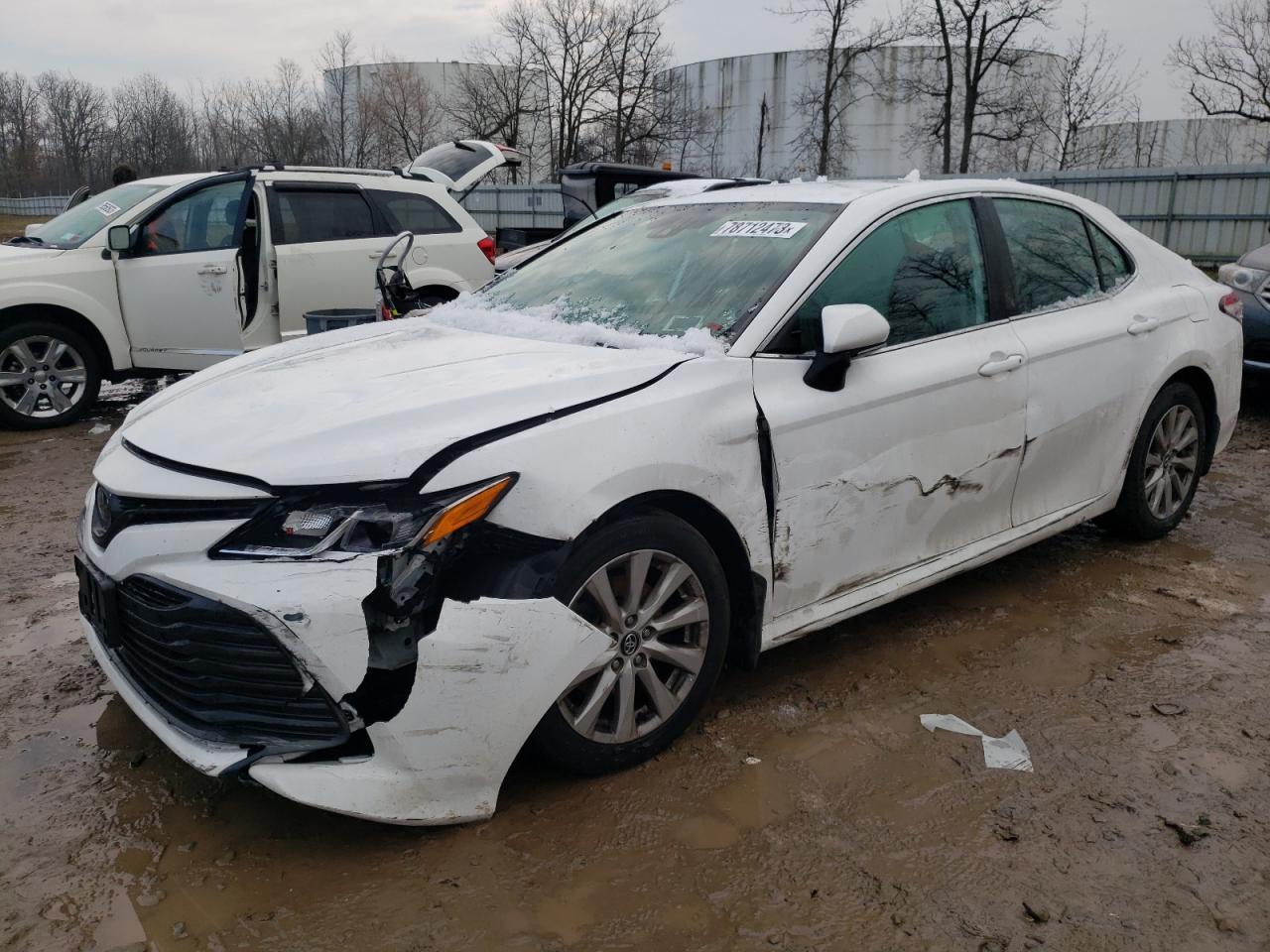 2019 TOYOTA CAMRY