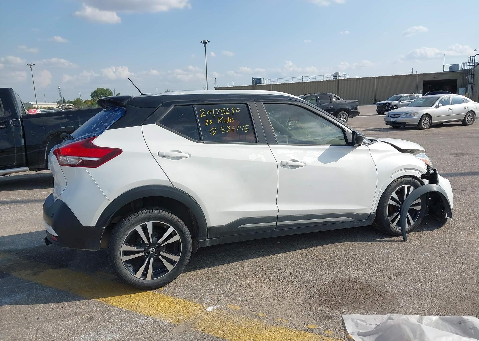 2020 NISSAN KICKS SR
