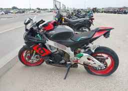 2017 APRILIA RSV4 RR