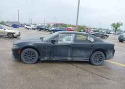 2018 DODGE CHARGER SE V8