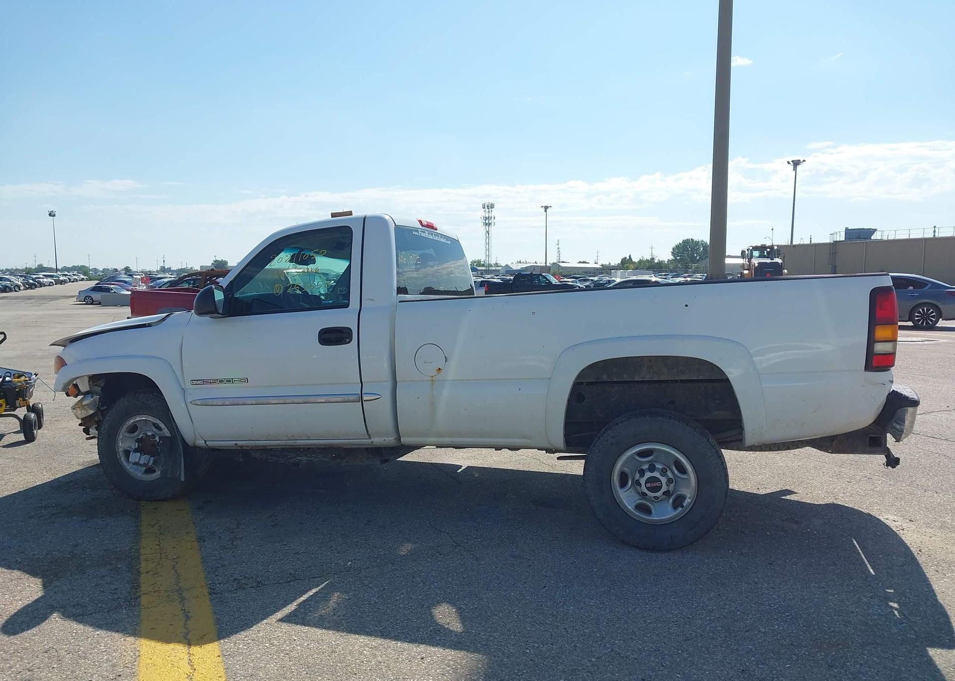 2005 GMC SIERRA 2500 HD PICKUP