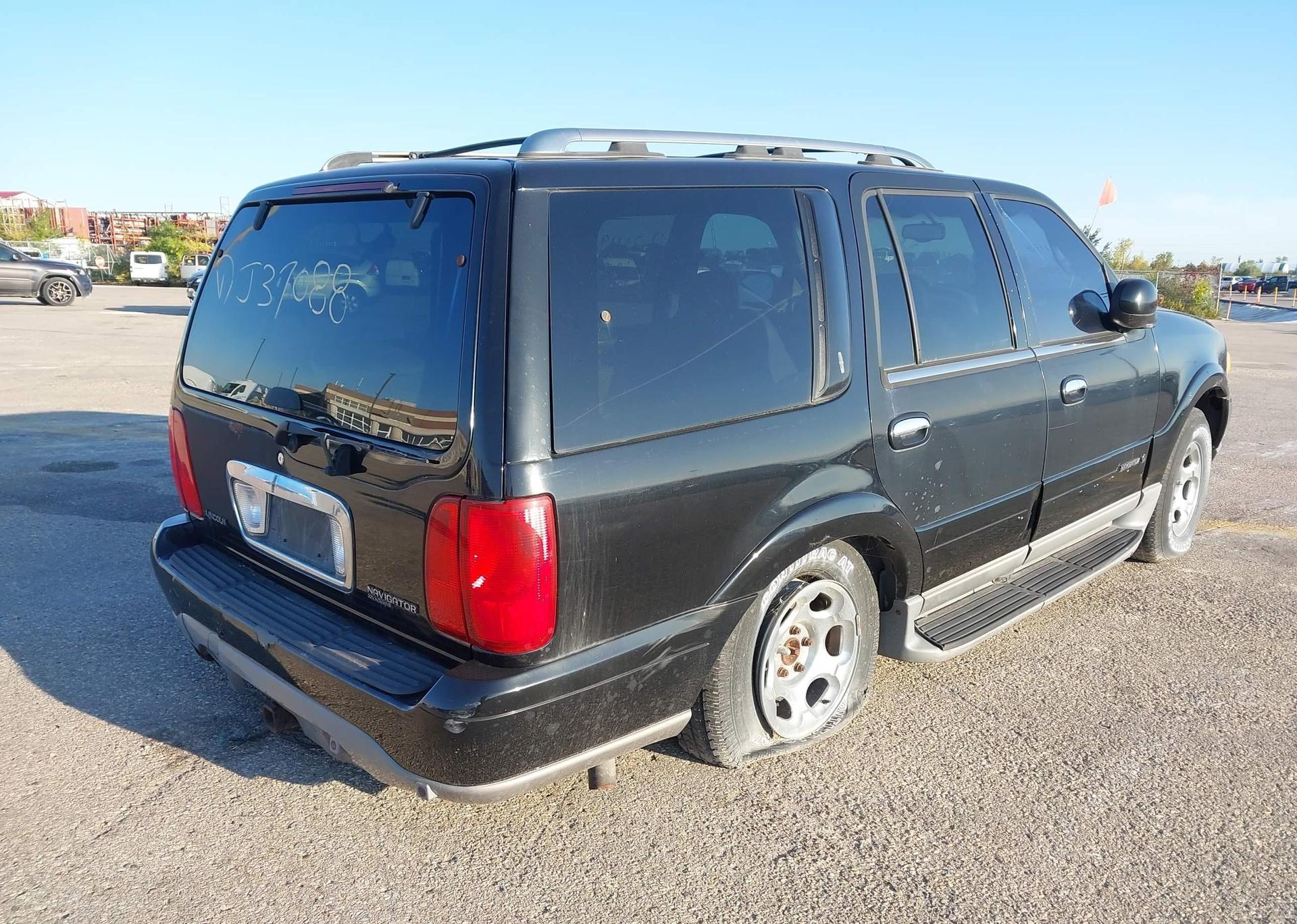 2000 LINCOLN NAVIGATOR
